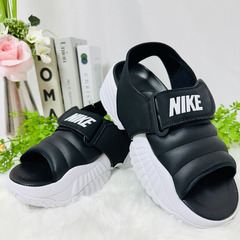 レディース アジャスト フォース サンダル dv2136-001 ブラック &ホワイト