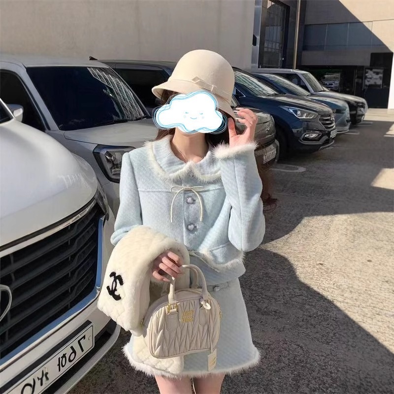 ハイエンドのカスタマイズ-甘くてハイエンドの人形襟ファーエッジコート女性のための 2024 秋冬スリムスカート小さな香りツーピーススーツ