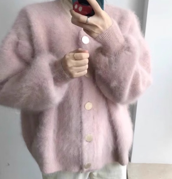 レディース トップス ニット セーター カーディガン 長袖 ラウンドネック ストレート フェミニン もこもこ ふわふわ ふっくら 大人可愛い きれいめ 上品 おしゃれ 主役級 存在感 キュート 無地