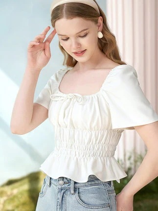 カットソー レディース ショート 半袖 スクエアネック リボン おしゃれ かわいい 大人可愛い きれいめ シンプル カジュアルガーリー 無地 夏 学生 お出かけ デート ホワイト ブラック トップス