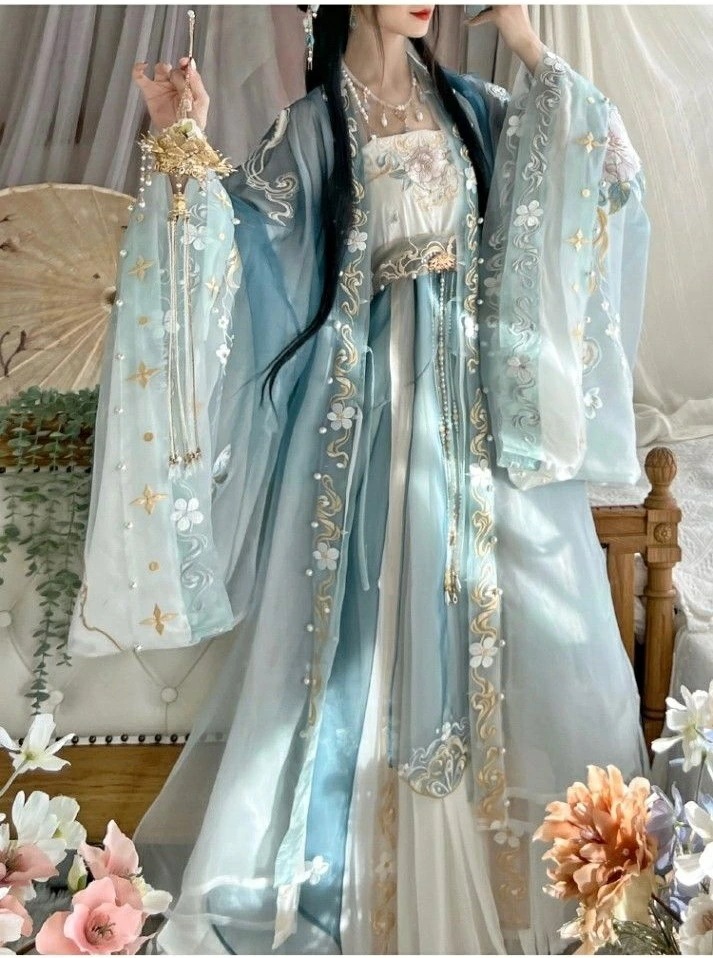 華やか漢服 振り袖羽織 3点/4点セット 花ししゅう 刺繍 中国古代宮廷衣装 変装 仮装 華流コスプレ 舞台衣装 チャイナ風 ステージ 撮影衣装 レディース 中華服 中国古代時代劇コスチューム 仮装