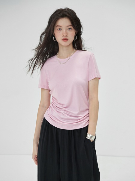 無地デザイン スリムストレートショルダー 半袖Tシャツ 4,513円