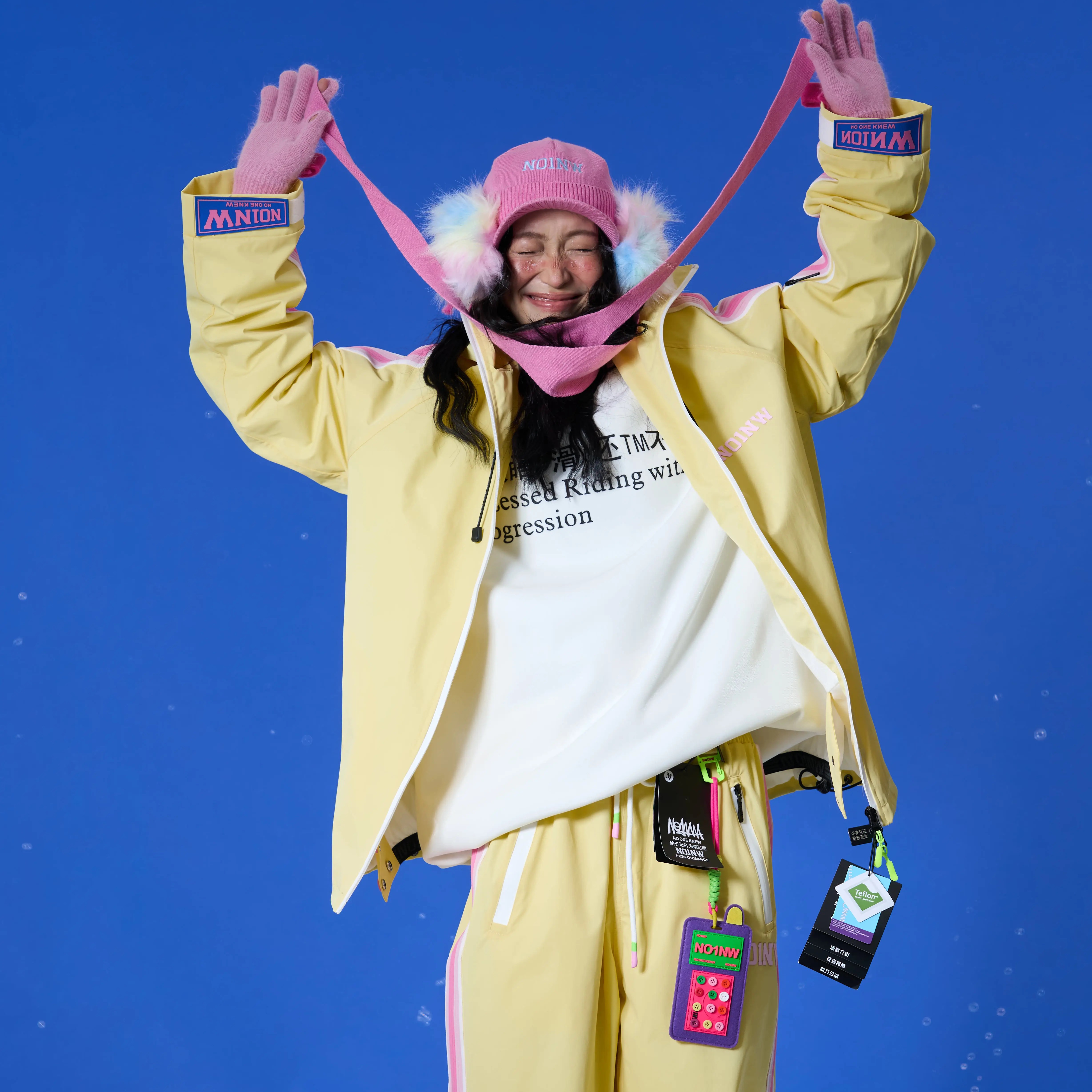 スノーボードウェア 2024 2025 ピンク イエロー レディース メンズ 防水20000mm スキーウェア スノボウェア ジャケット アウター ロングパンツ 防水 防寒