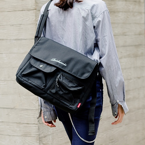 [ROIDESROIS] 人気商品/着心地が良い /メッセンジャーバッグ/韓国ストリートブランド/快適に着用可能なバックパック/ 新学期ギフト