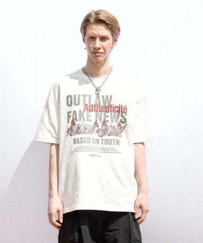 りょうちゃん様予約 絵画「猫の背中になにかある〜アラジンと魔法の