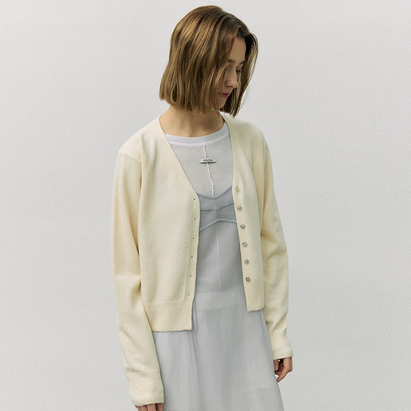 V NECK BOKASHI CARDIGAN CREAM