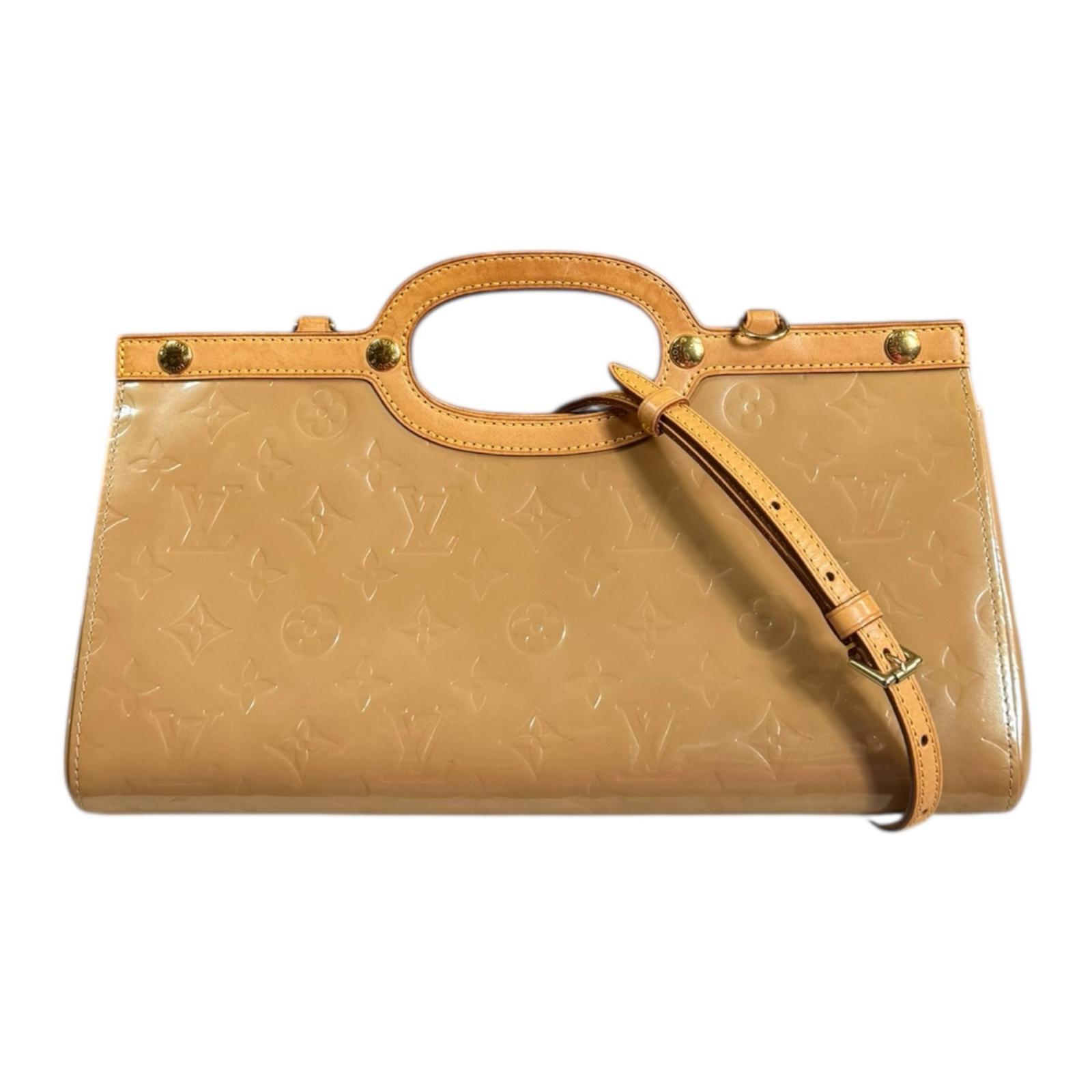 ルイヴィトン ロクスバリードライブ ヴェルニ ショルダーバッグ モノグラムヴェルニ M91372 ベージュ LOUIS VUITTON 中古