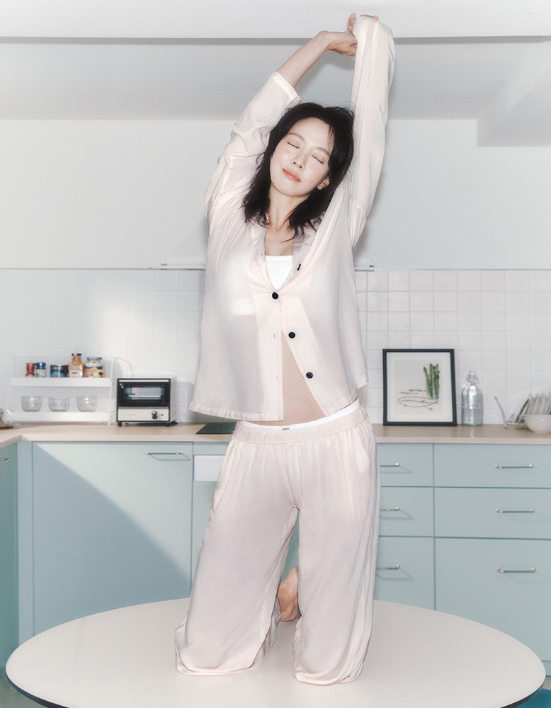 [ランニングマン ソンジヒョ ブランド モデル 着用]ニーナ 長袖 パジャマ set