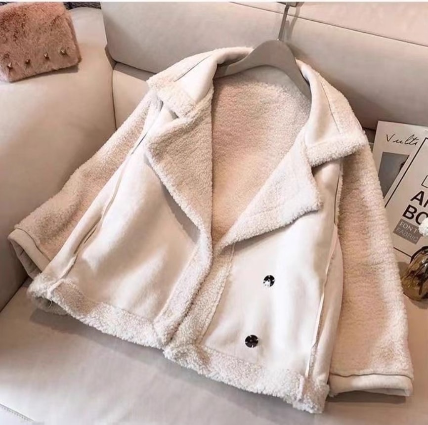 レディース ジャケット アウター 上着 長袖 襟付き ストレート オーバーサイズ ストリート 前開き ボタン ボア 厚手 裏起毛 シンプル カジュアル かっこいい レトロ クール 存在感 都会的