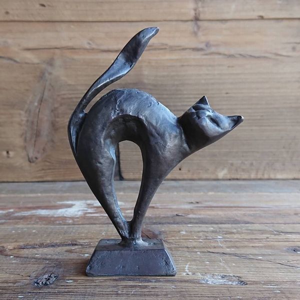 オブジェ 置き物 インテリア雑貨 家具 インテリア アートなネコ ポージング 高級感漂う 銅製品 猫 6,565円