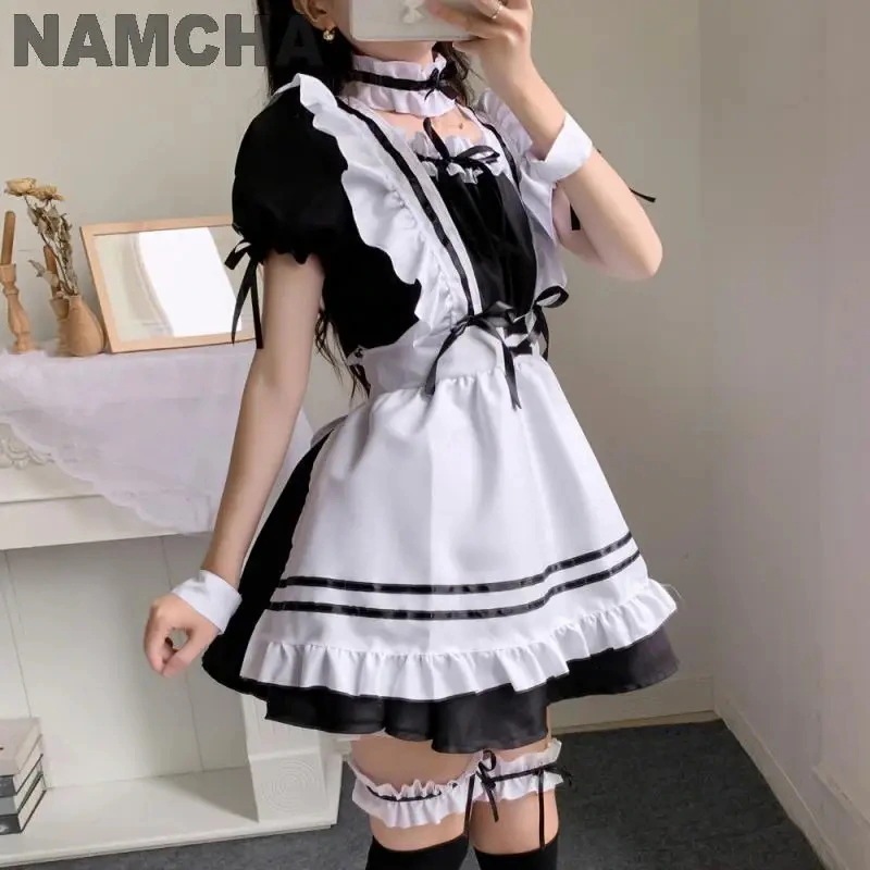 女性のための黒のロリータドレス コスプレ衣装 愛らしい ピンク ハロウィーンの服 新しいコレクション