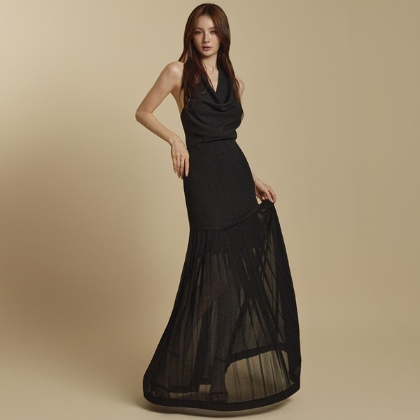 D9547 ホルターネック プリーツ ワンピース