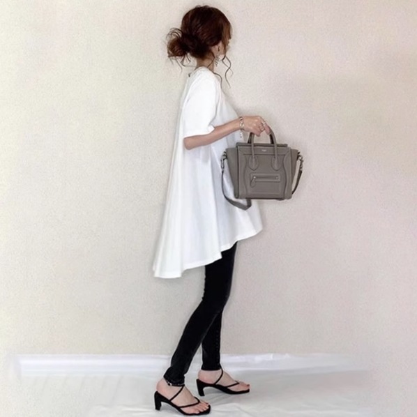 トップス Tシャツ 白トップス 袖あり 半袖 Aライン 薄手 快適 着心地 かわいい 大人可愛い きれいめ シンプル カジュアル 大人 上品 おしゃれ お洒落 大人女子 こなれ感 ラフ スポーティー