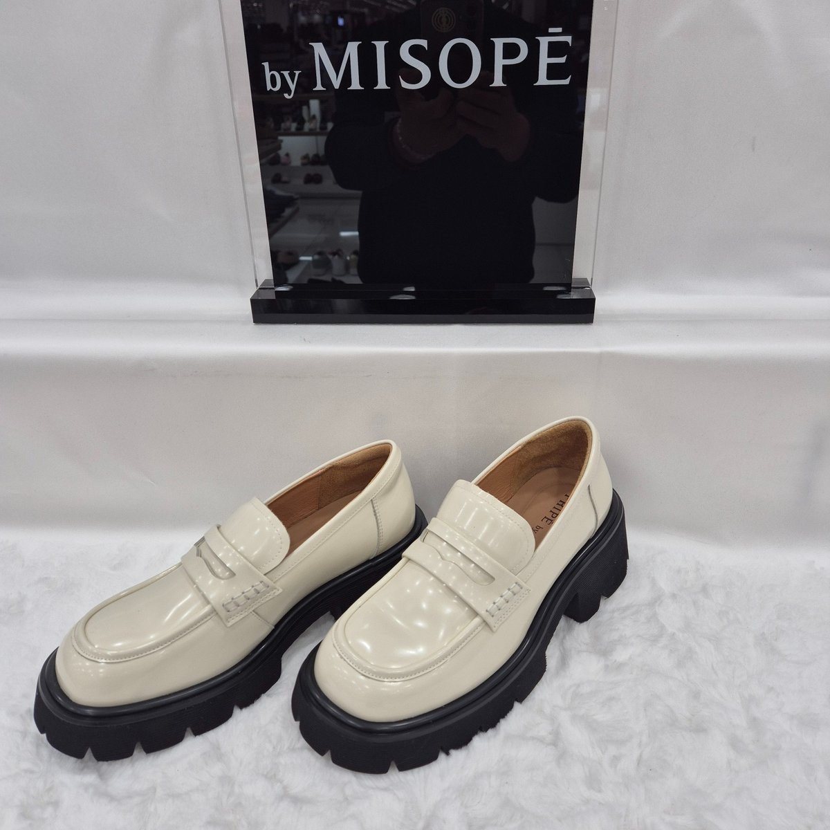 By 女性 チャンキーソール ペニーローファー 112HT419YZ014 IVORY 4 JJ