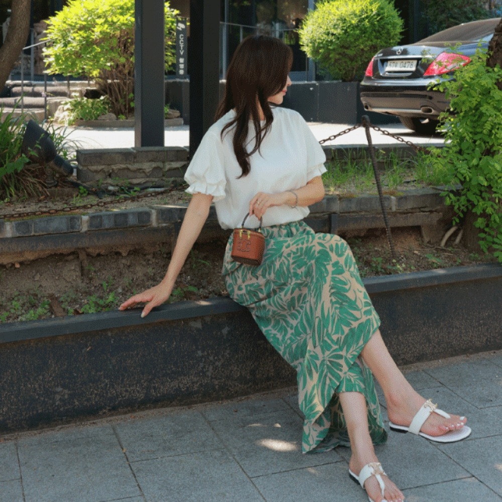 クリック＆ファニーフラタリングワイドバンディングパンツ