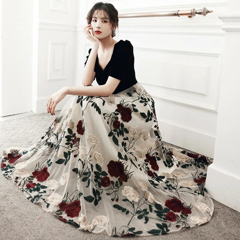 【今週だけお得】イブニングドレス 黒 花柄 オシャレ ベロア ベルベット 刺繍 キレイめ ドッキング チュール ロングドレス ワイン赤 パフスリーブ 発表会ドレス パーティードレス Aライン ショート