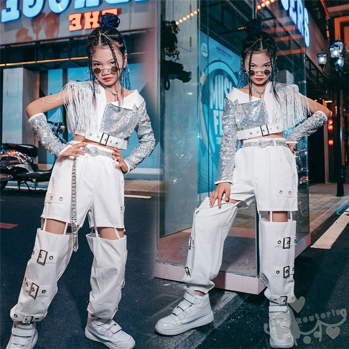 キッズダンス衣装 チアガール セットアップ hiphop ジャズ キラキラ ホワイト オシャレ モデル 子供服 演出服 K-POP 韓国 白 演出服 練習着 応援団 イベント 舞台衣装 JAZZ 舞台