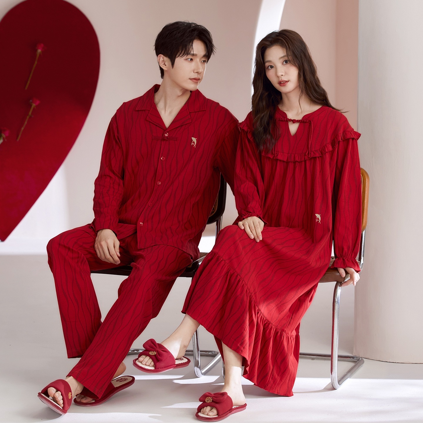 カップル向けウェディングパジャマセット男女兼用レッドコットン長袖ナイトガウン春秋に （2025年新スタイル）