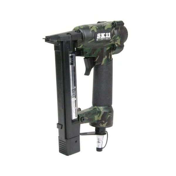 SK11 エアタッカー迷彩T1025L SA－T1025L－X1CA 電動工具 エアーツール 建築用工具 高圧機器 11,121円