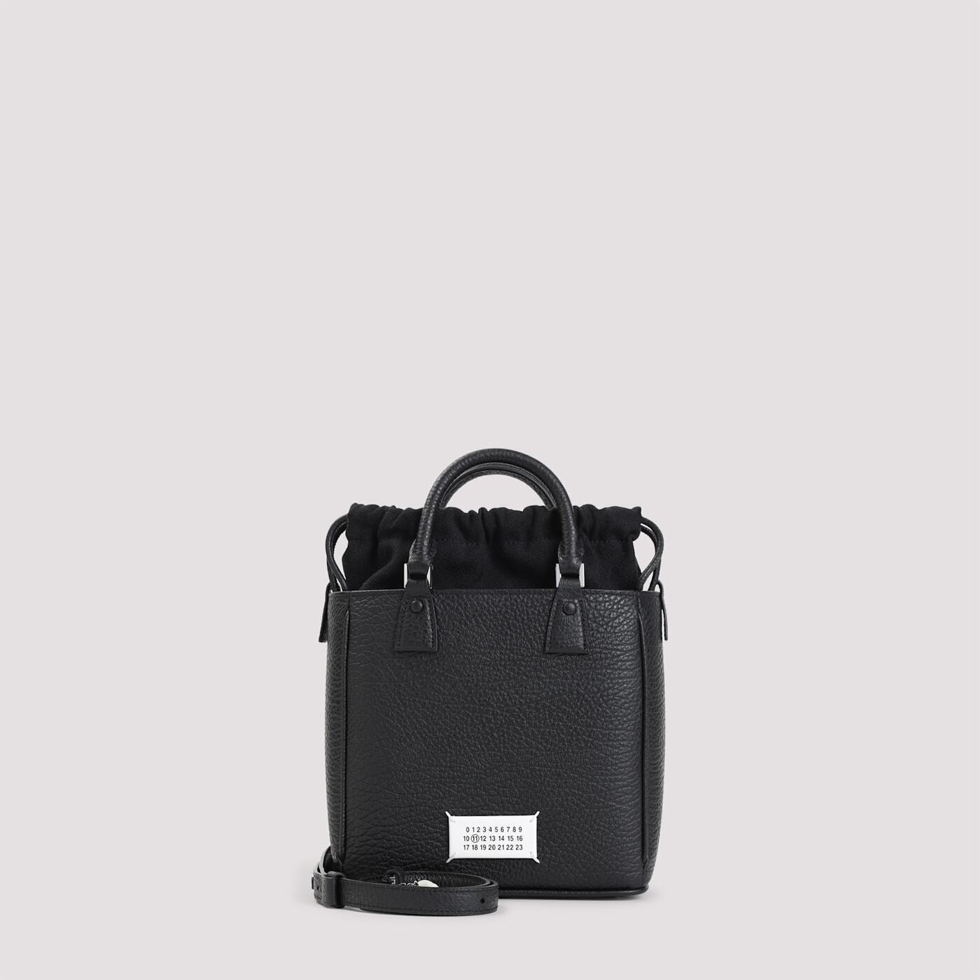 SB1WG0047.P4348 T8013 BLACK ブラック 春夏2025 バッグ レディース ia 190,650円