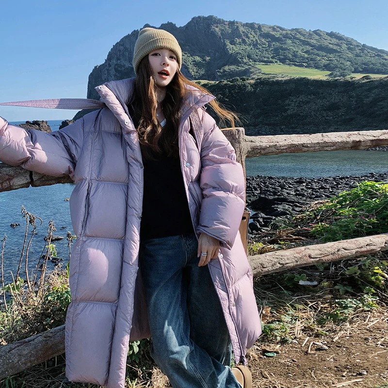 フード付き防風ミディアムレングスダウンジャケット2024新しい小さな人々の膝の上に厚くホワイトダックダウンパン服