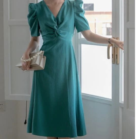 ワンピース ドレス レディース ミドル 半袖 パフスリーブ Vネック ウエストマーク 大人可愛い きれいめ カジュアル 大人 上品 おしゃれ 無地 夏 ママ デート お出かけ リゾート グリーン