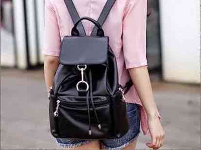 リュック レディース 春 通勤用 シンプル バッグ PC ビジネス ノートPC 50代 A4 冬 防水 パソコン 通勤 かわいい ブランド レザー 人気 軽い 2WAY 大容量 革 軽量 代 通学 3