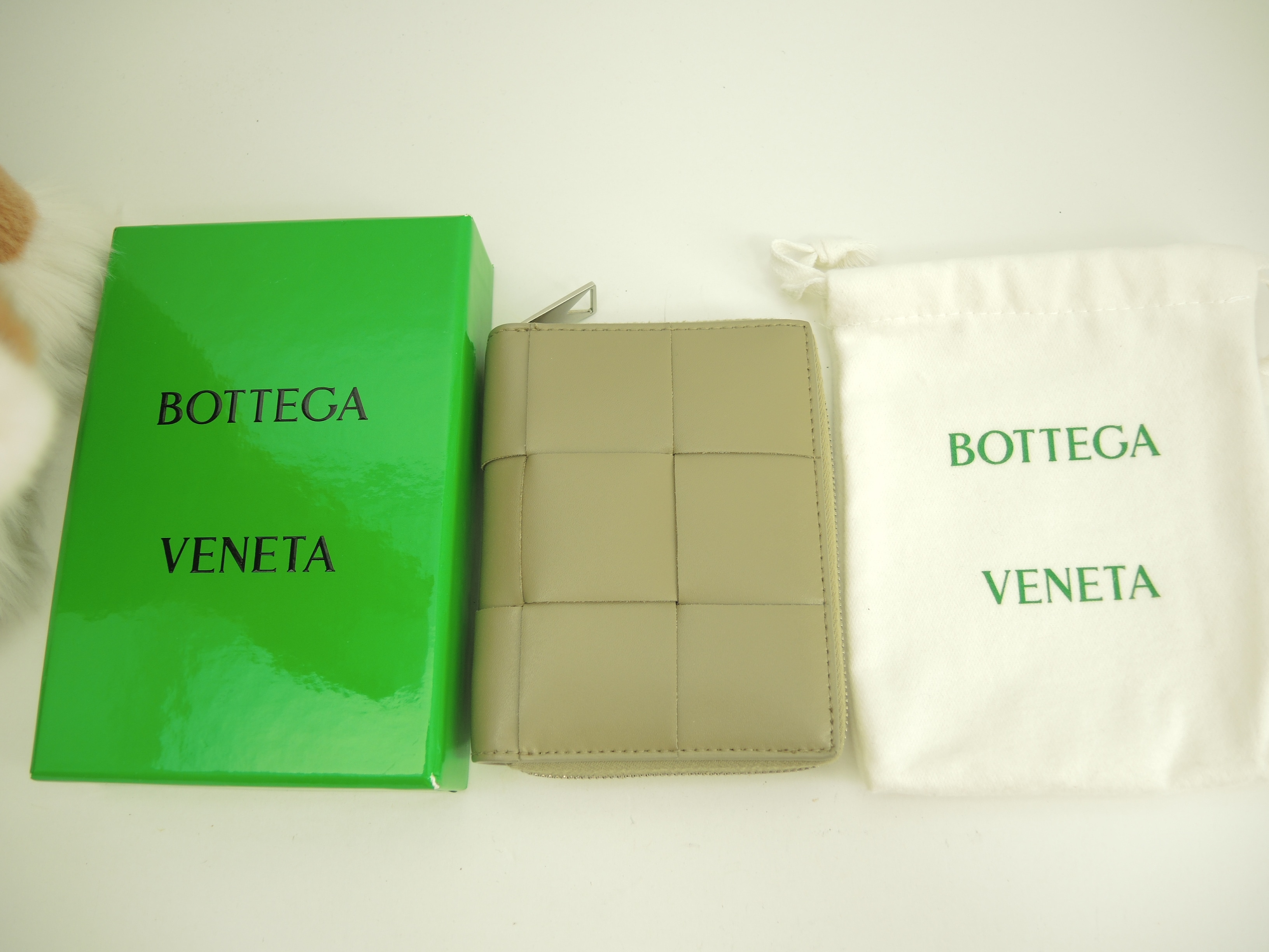 2折ジップカード札入 カセット レザー灰 コンパクトウォレット@P01826754B