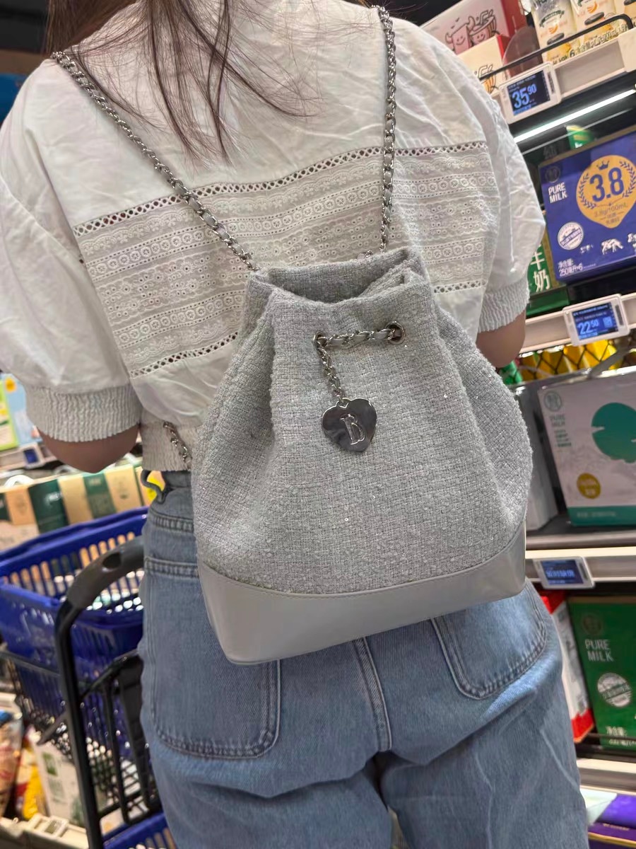 Tweed Drawstring Chain Backpack 韓国　人気　バッグ　春夏　SS アイドル　バーネット　ショルダー　チャーム　韓国ブランド　韓国人気商品