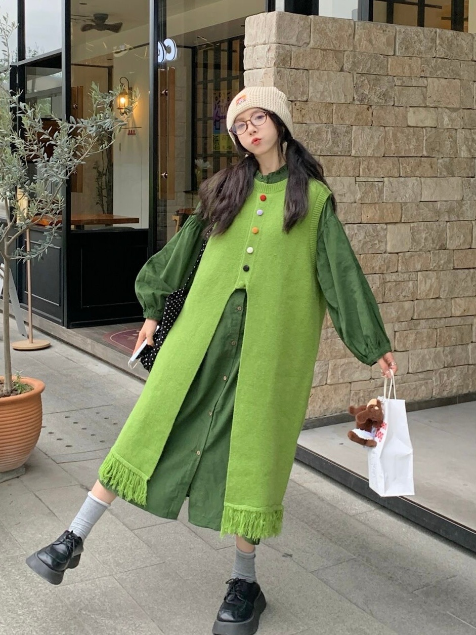 2024秋冬タッセルベストニットワンピース+ファンガスエッジロングシャツスカートファッションスーツ女性用 5,496円