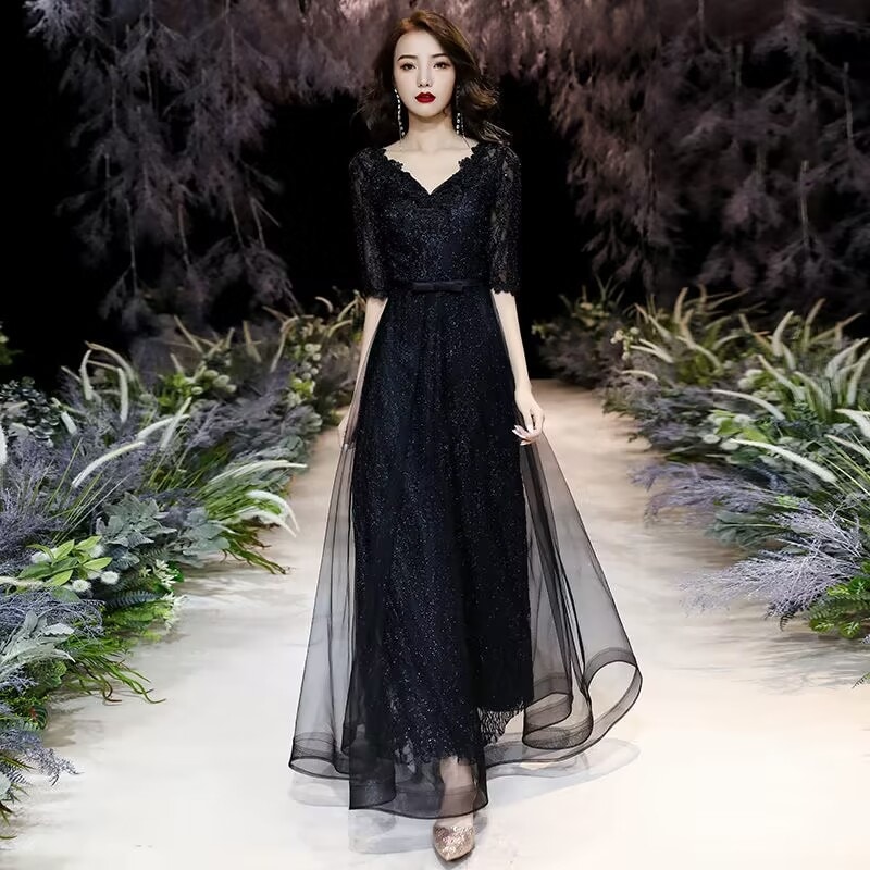 【mianbaoshu】 2025新作 ロングドレス 演奏会 結婚式 母親 結婚式 大きいサイズ ワンピース 黒 ブラック Vネック 半袖 五分袖 ステージ おしゃれ