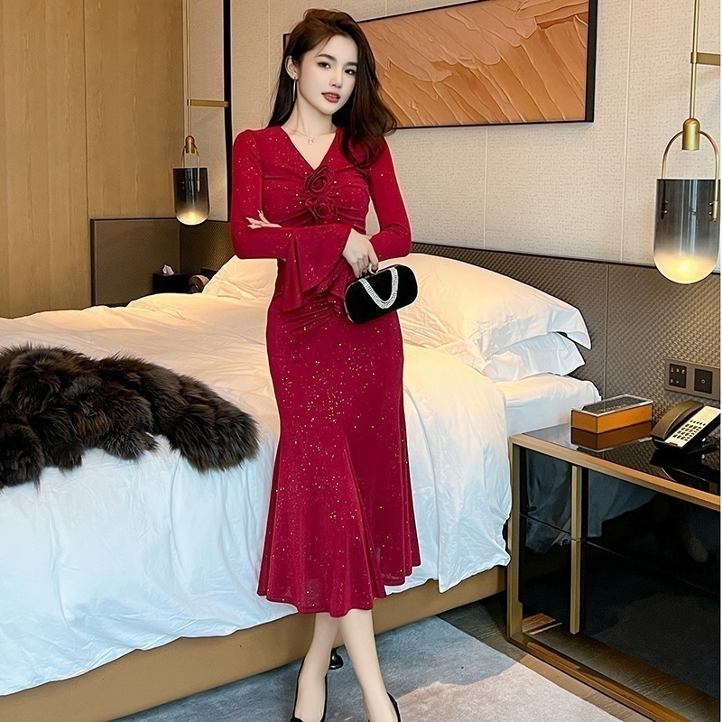 【JY.上品】 春冬 ローズ Vネック マーメイド レッド ワンピース フリル 皺 パーティードレス キャバ 着痩せ 大人 同窓会 披露宴 卒業式 結婚式 演奏会 ウェディング 二次会