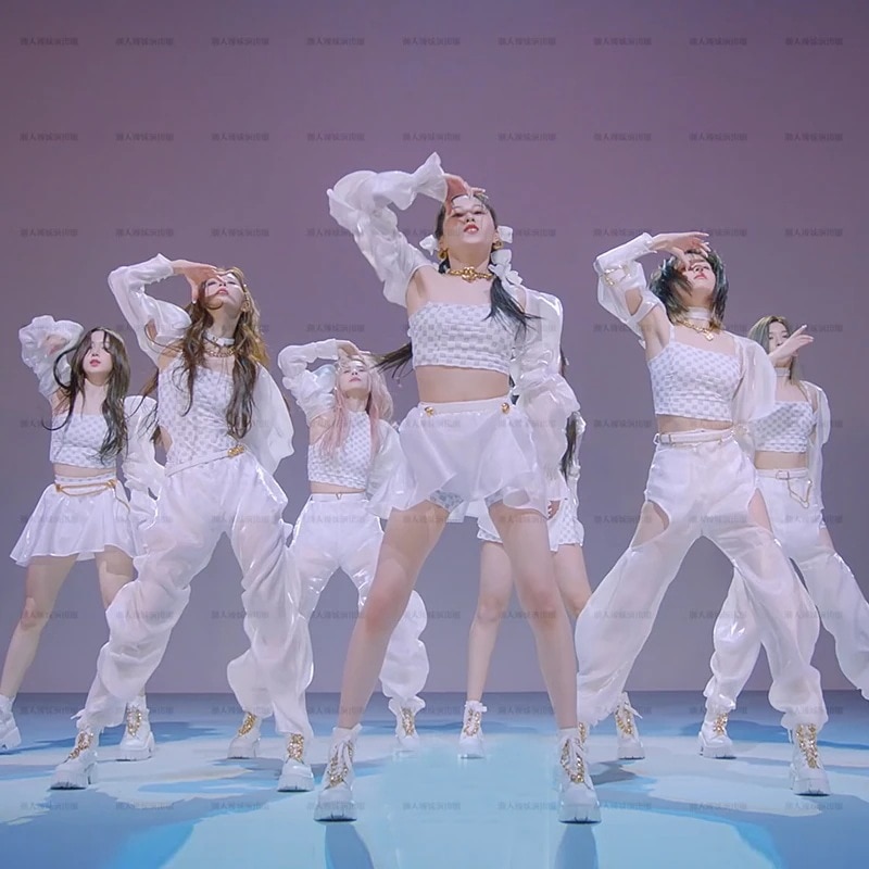 【2枚購入で200円 OFF！急速出荷】Nmixx パフォーマンス衣装子供用ジャズダンス Jazz ダンスパフォーマンスステージスーツ