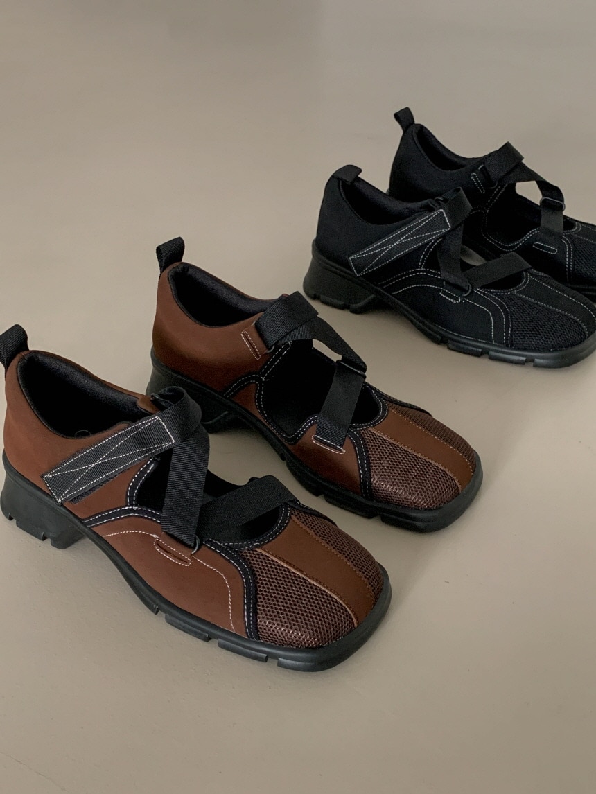 【新作】ストラップデザイン スニーカー韓国ファッション