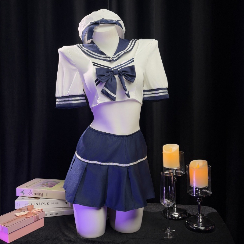 爆売れ中！学院役は せいふくギャルを演じます