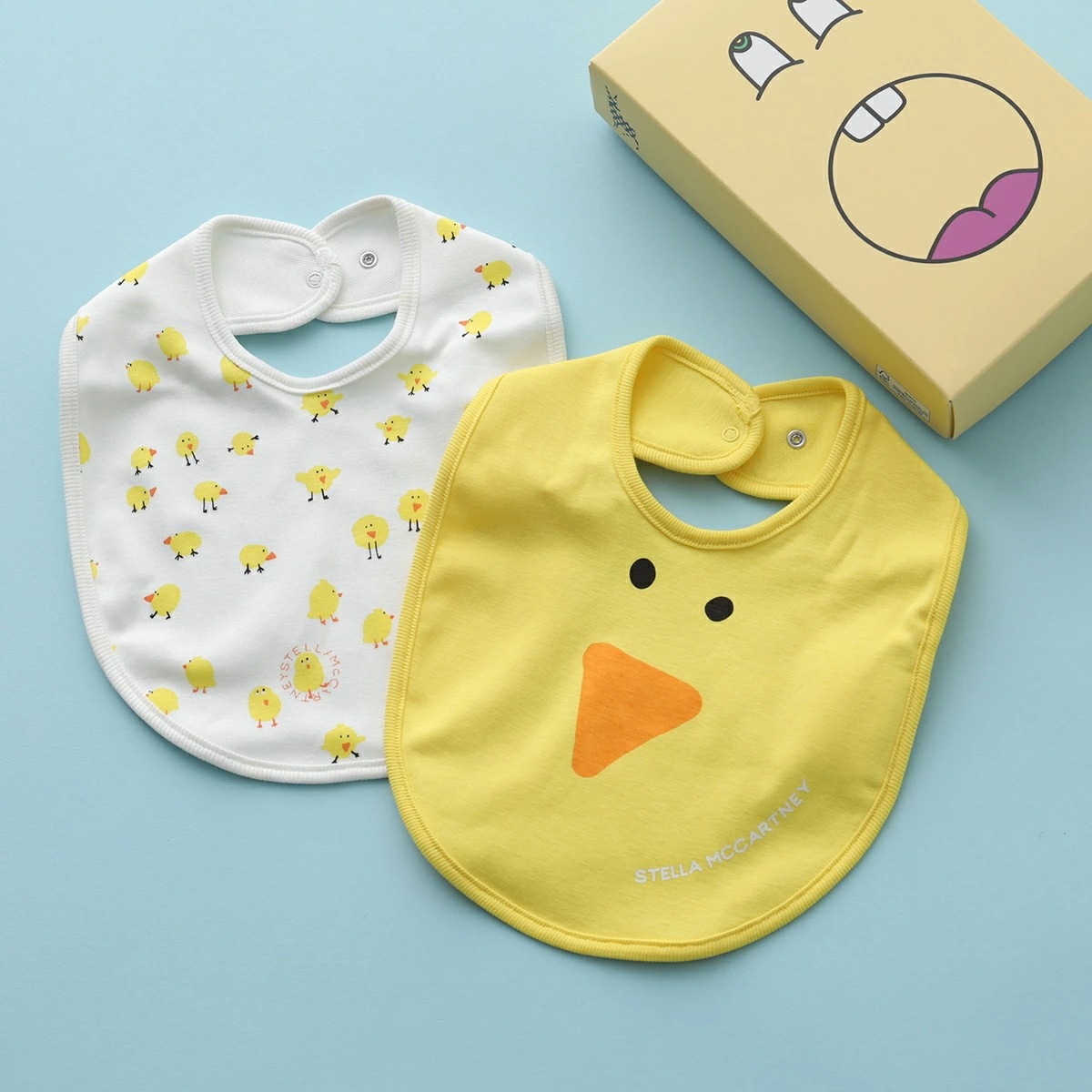 STELLA McCARTNEY KIDS ステラマッカートニー キッズ ベビー スタイ TVB590 Z2273 ボーイズ ガールズ 【2点セット】 コットン ひよこ トリ 101MC 8,449円