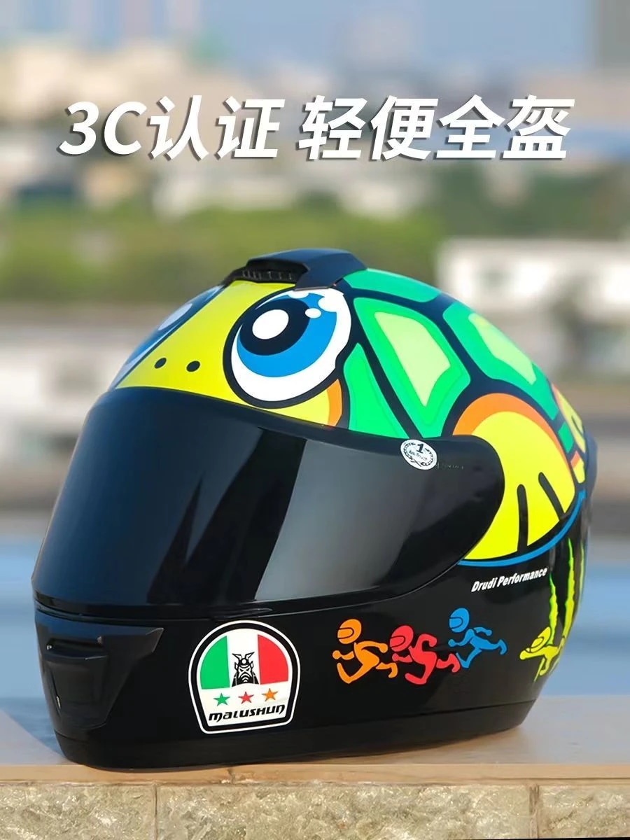 オートバイヘルメットフルヘルメットパーソナリティヘルメットスモールタートルヘルメットオートバイヘルメットファッション4人の男性と女性がヘルメットに乗る