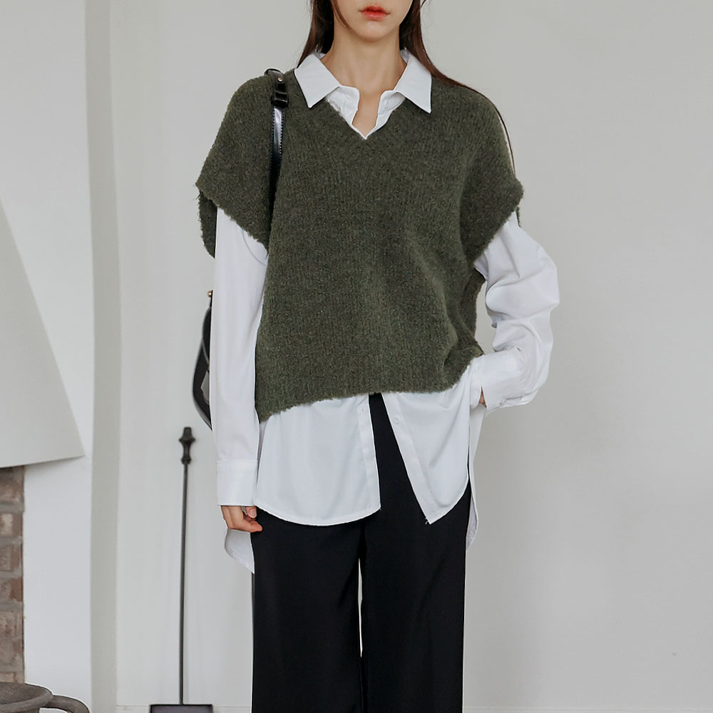 サンディアウールオーバーVネックニットベスト