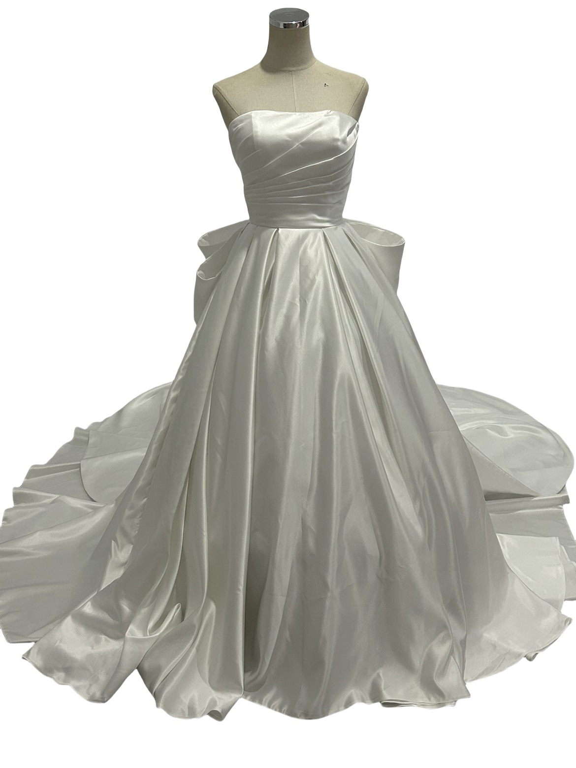 上品！ウェディングドレス ベアトップ ふっくら柔らかなバックリボン ロングトレーン 結婚式 34,444円