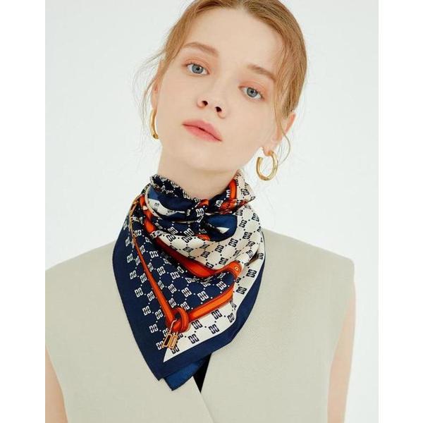 [25FW] [シルク100%]ネイビー DDパターン スクエア シルクスカーフ DCSC5F024N2