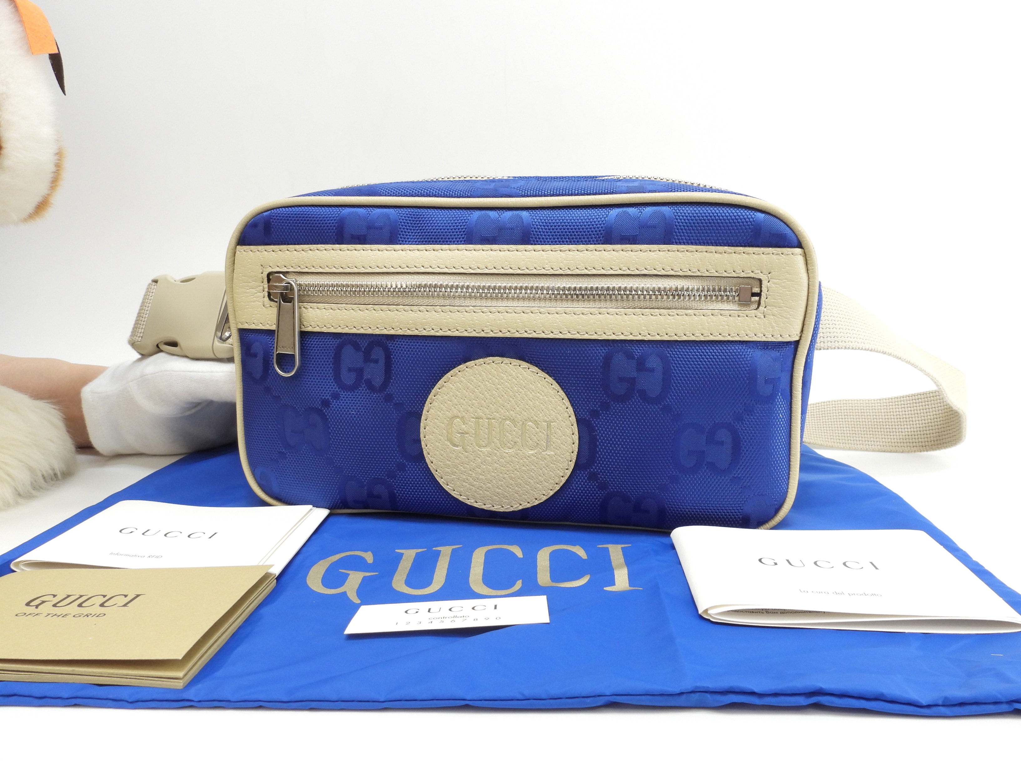 ベルトバッグ GG ナイロン革青クリーム ボディバッグ ウエストバッグ 美品@ 24