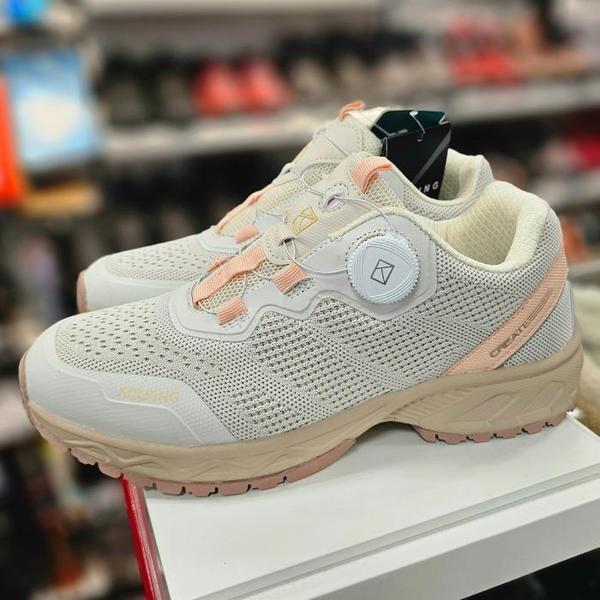 HC03 女性 2トーン ジャカード ダイヤル トレッキングシューズ (ベージュ) KWM1400W (S41035093)