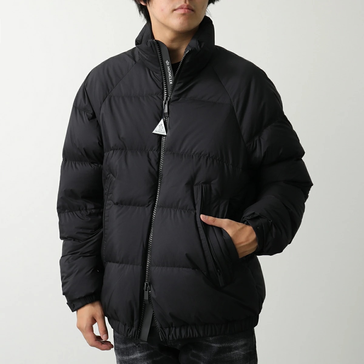 MONCLER Matt Black モンクレール マットブラック ダウンジャケット JOUGLAR 1A00082 596K7 メンズ 撥水 ナイロン スタンドカラー 999