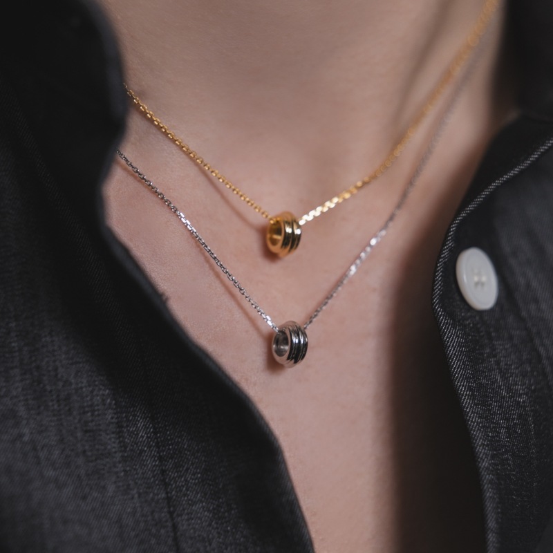 ミニペンダントネックレス