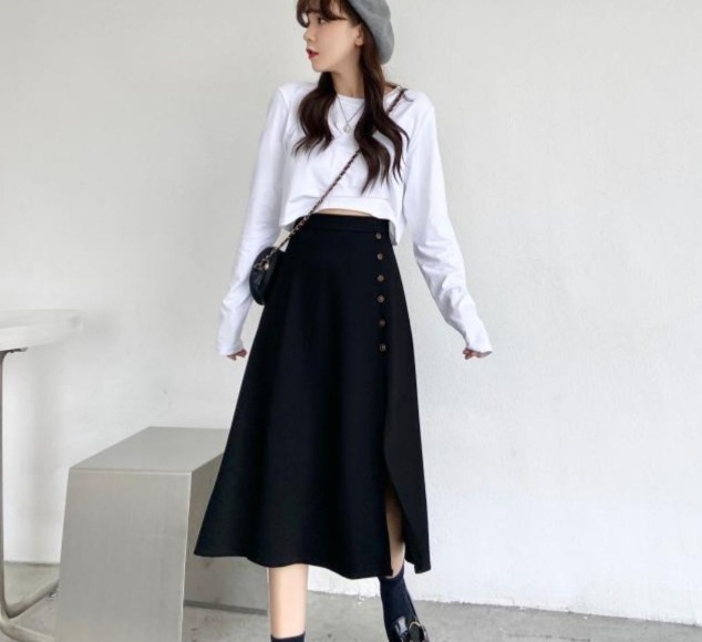 ガーリーロングスカート ロング丈 ボトム スカート 綿 伸縮生地 かわいい 大人可愛い きれいめ シンプル 大人 上品 おしゃれ かっこいい 大人可愛い 大人女子 こなれ感 キュート 存在感 爽やか
