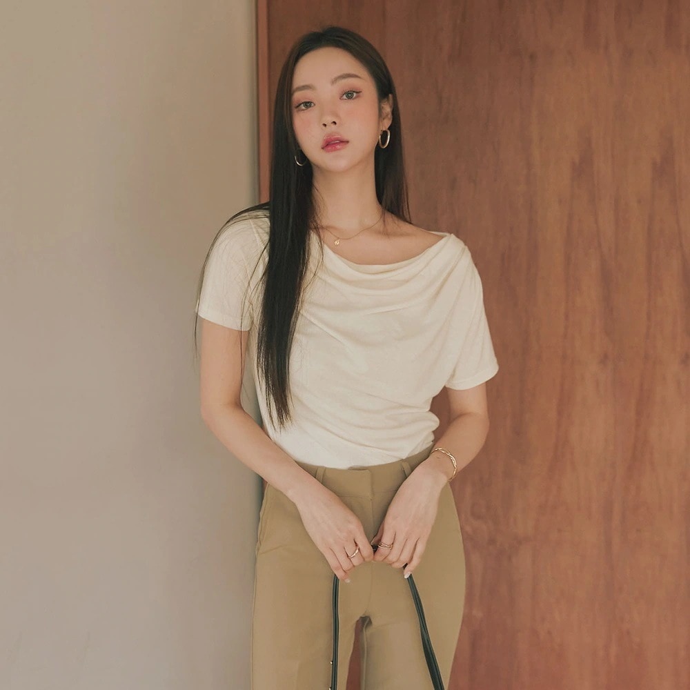 ボートネックドレープ半袖Tシャツ