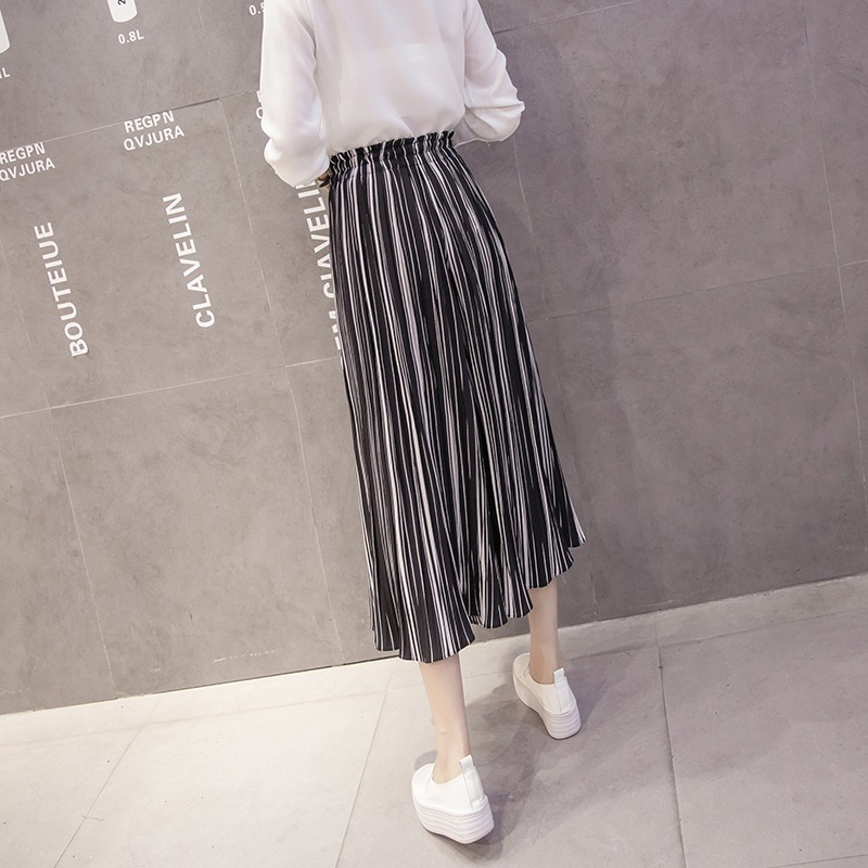 3120.フリル風でかわいい プリーツワイドレッグパンツ（ブラック）