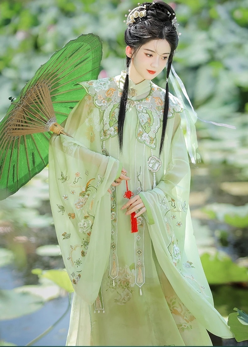 2023秋冬新作明製漢服女性オズの魔法使い刺繍雲肩エレガント妖精精霊学生日常古代服