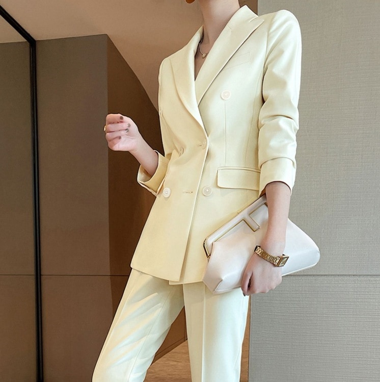 クリームカラーセットアップ ジャケットスーツセット オフィススーツセット ストレートパンツジャケットスーツセット トップス ボトムス パンツ アウター ジャケット 上着 ストレートパンツ 袖あり 長袖