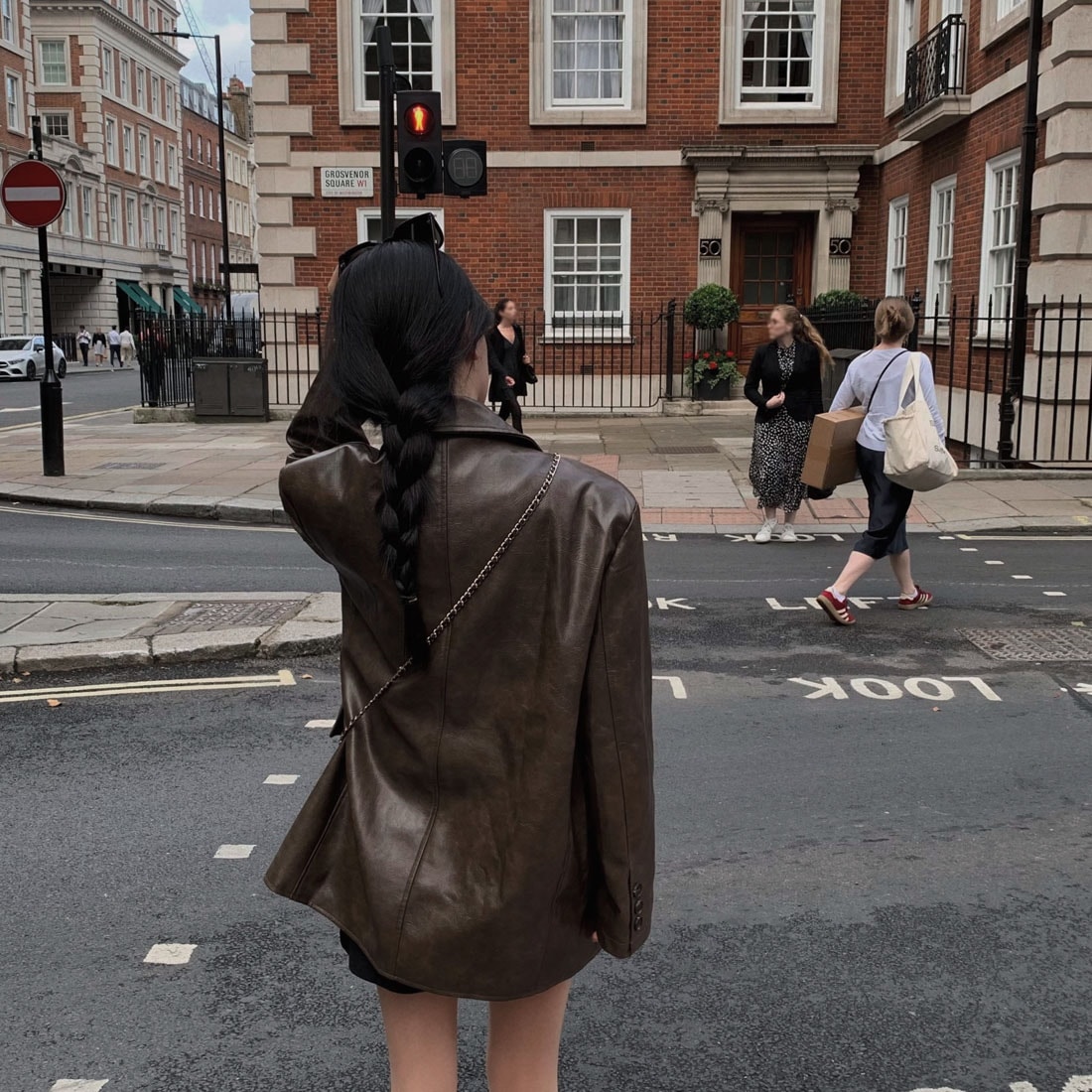 [モデル所蔵/秋の新商品] ロンドン ワンボタン ルーズフィット レザー ブレザー ハーフ ジャケット - jk